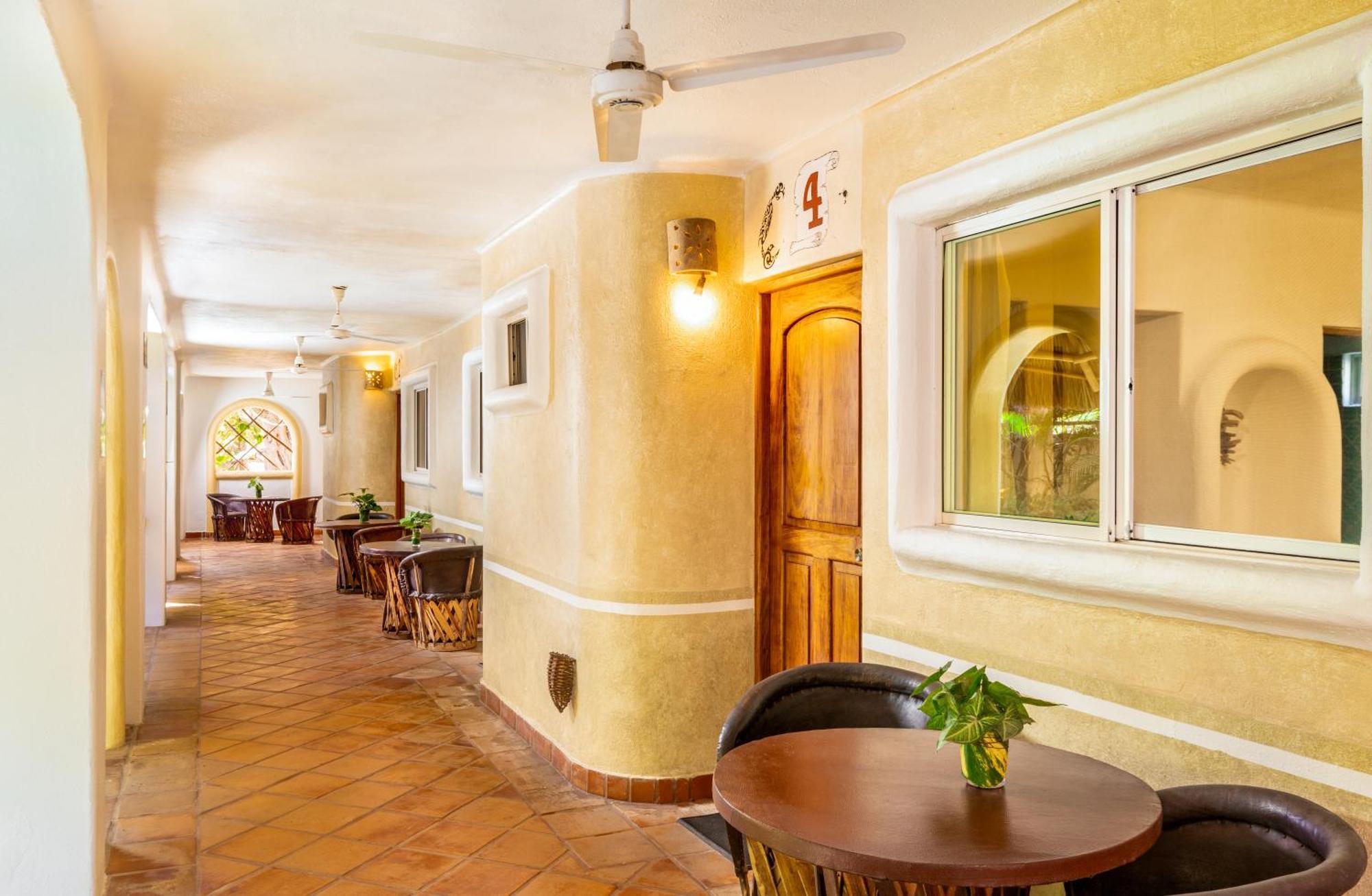 Hotel Villas ซายูลิตา ภายนอก รูปภาพ