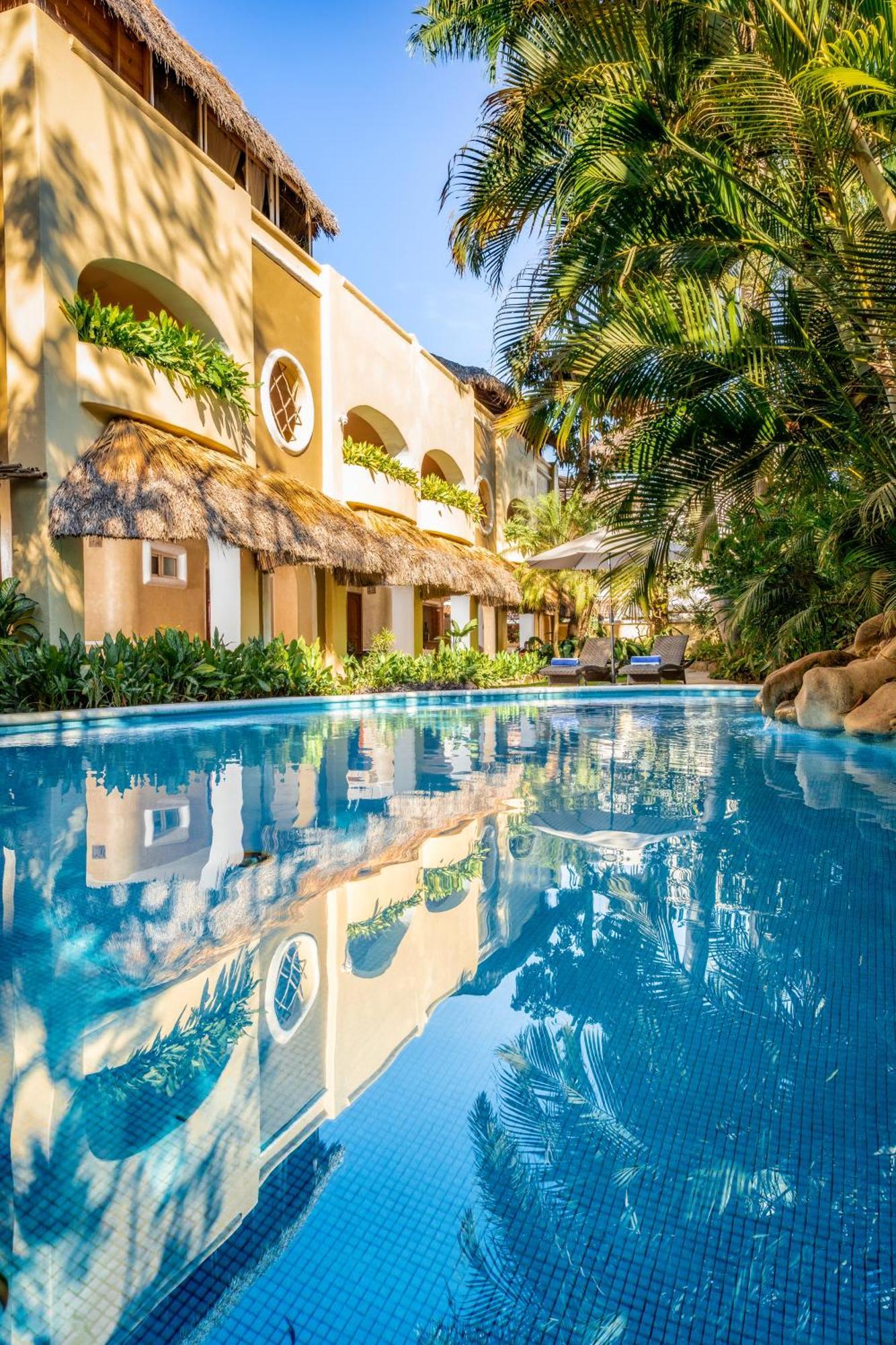 Hotel Villas ซายูลิตา ภายนอก รูปภาพ