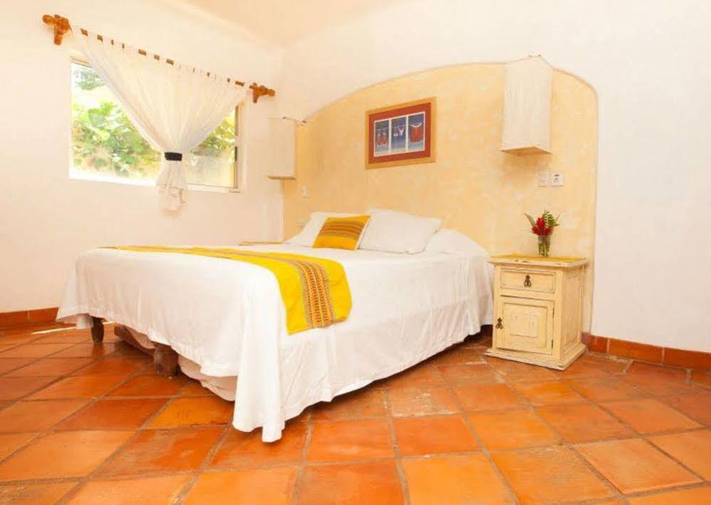 Hotel Villas ซายูลิตา ภายนอก รูปภาพ